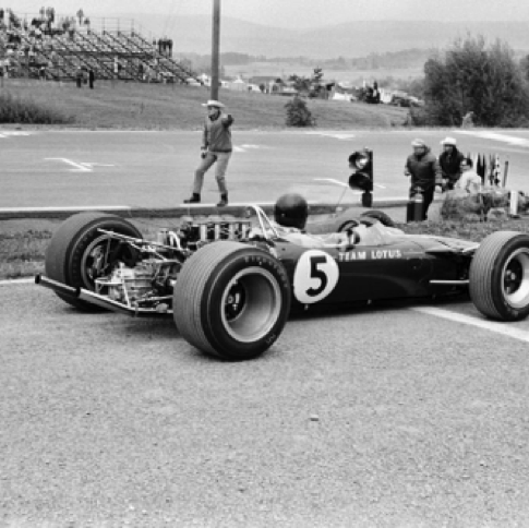 GP Etats Unis à Watkins Glen sur la Lotus Ford V8 Cosworth
© Albert Bochroch